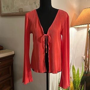 Fun, flowy blouse 🪸